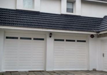 CHALET 7 AMB SOBRE 2 LOTES - ZONA: BO. CONSTITUCION