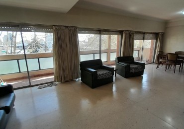 DEPARTAMENTO 3 AMB AL FRENTE CON BALCON CORRIDO Y COCHERA CUBIERTA FIJA - ZONA: PLAZA MITRE