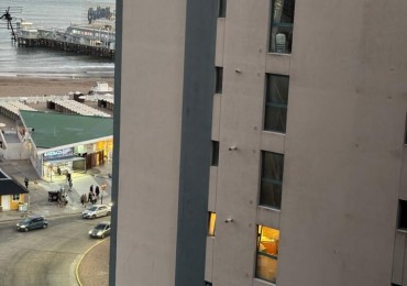 DPTO. 2 AMB. AL CONTRAFRENTE CON BALCON SALIENTE - ZONA: PUNTA IGLESIA