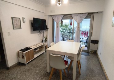 DEPARTAMENTO 2 AMB AL FRENTE, CON BALCON A LA CALLE - ZONA: CENTRO